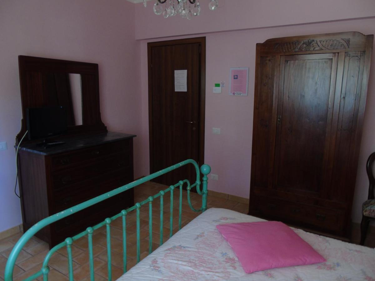 Agriturismo Camera Rosa 토티 외부 사진